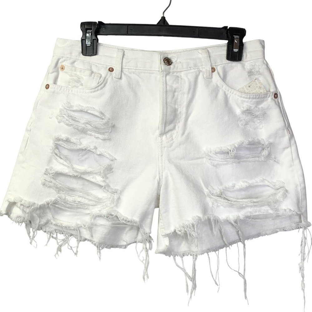 FREE PEOPLE OPTIC‎ WHITE WHITE DISTRESSED SHORTS SIZE 26 NEW WITH TAG